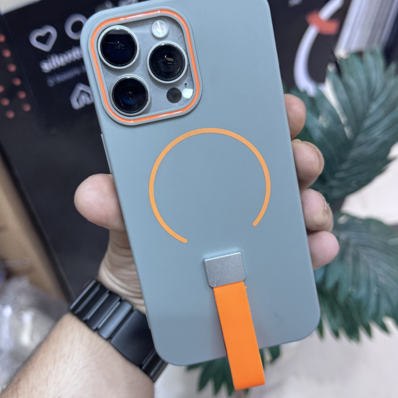 Case with orange handle 