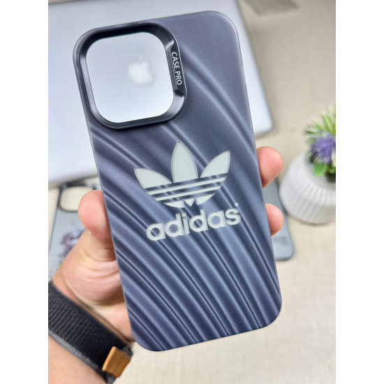 كفر  لهواتف ايفون