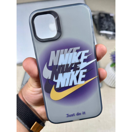 كفر  لهواتف ايفون