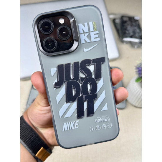 كفر  لهواتف ايفون