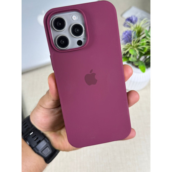 كفر سيليكون لهواتف ايفون